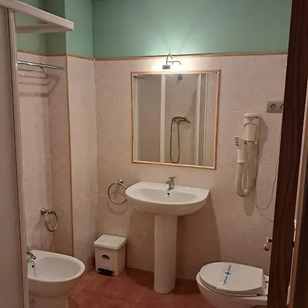Hotel De 3*