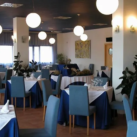 De Ξενοδοχείο 3*